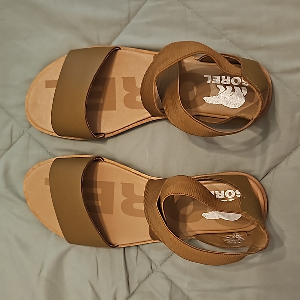 Womens strappy sandals